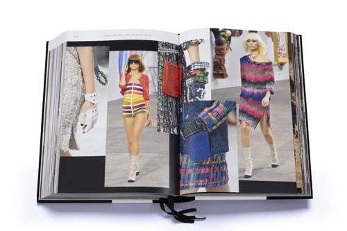 Chanel Catwalk Complete Fashion Collections Book
