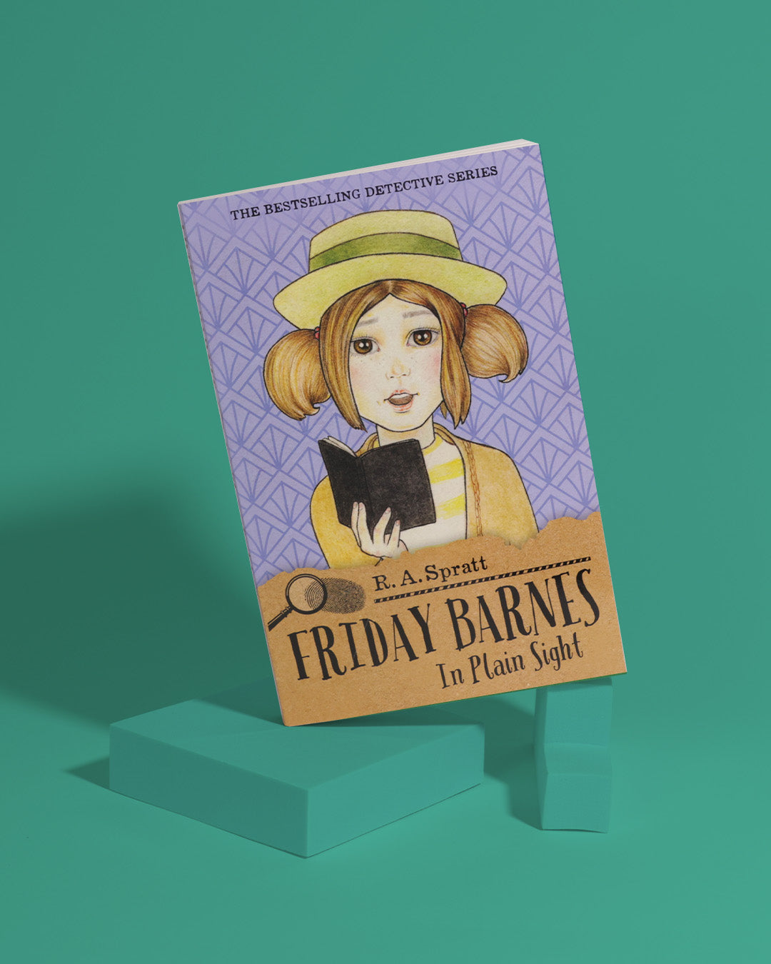 Friday Barnes 13: In Plain Sight